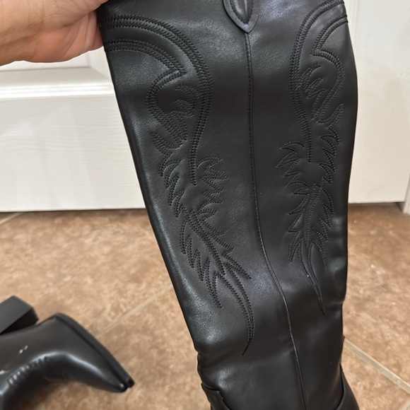 Brand new black cowboy boots - Picture 3 of 4